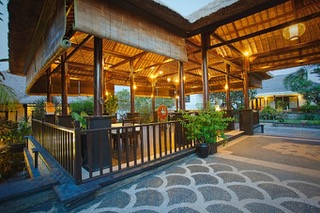 Gianyar,Bali,Indonesia,6 Bedrooms,7 Bathrooms,Villa,MLS ID 2142