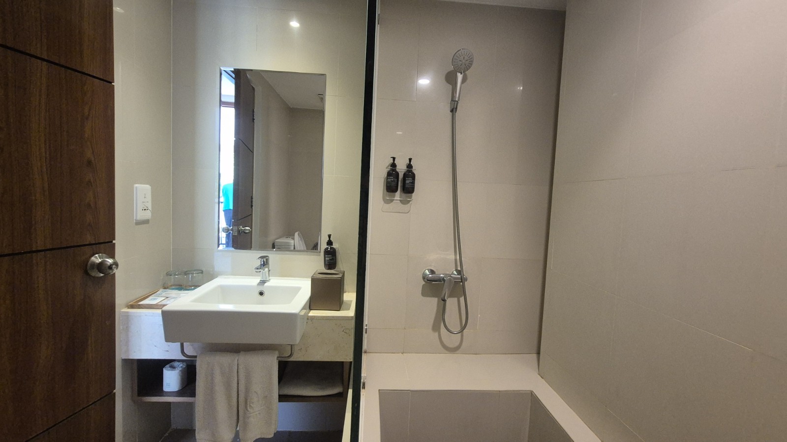 Kuta,Bali,Indonesia,1 Bedroom,1 Bathroom,Apartment,MLS ID 2147