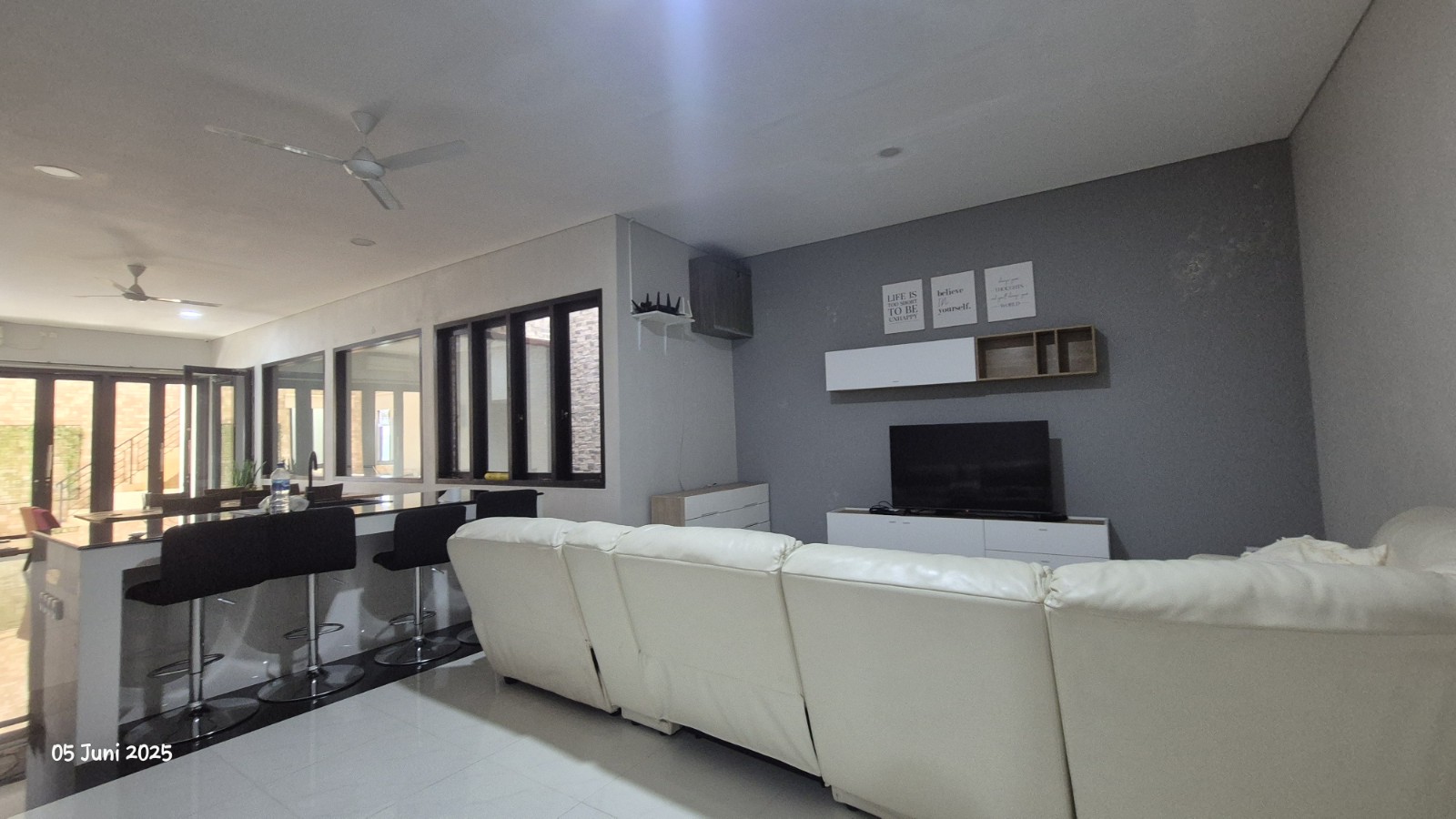 Denpasar,Bali,Indonesia,8 Bedrooms,7 Bathrooms,Commercial,MLS ID 2153