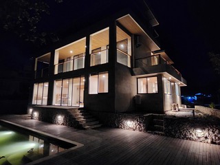 Uluwatu,Bali,Indonesia,4 Bedrooms,5 Bathrooms,Residential,MLS ID 2158