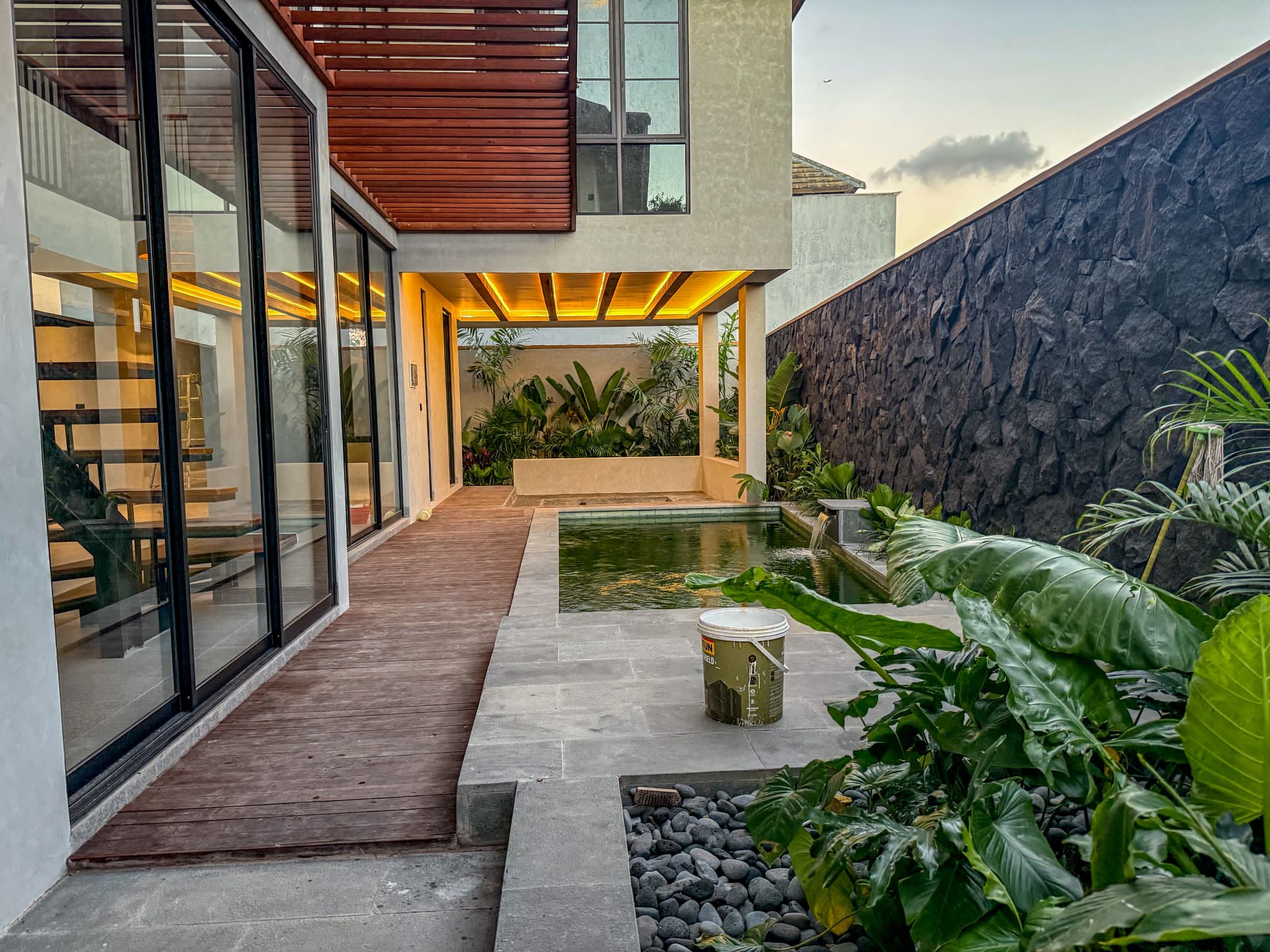 Ungasan,Bali,Indonesia,3 Bedrooms,3 Bathrooms,Villa,MLS ID 2165