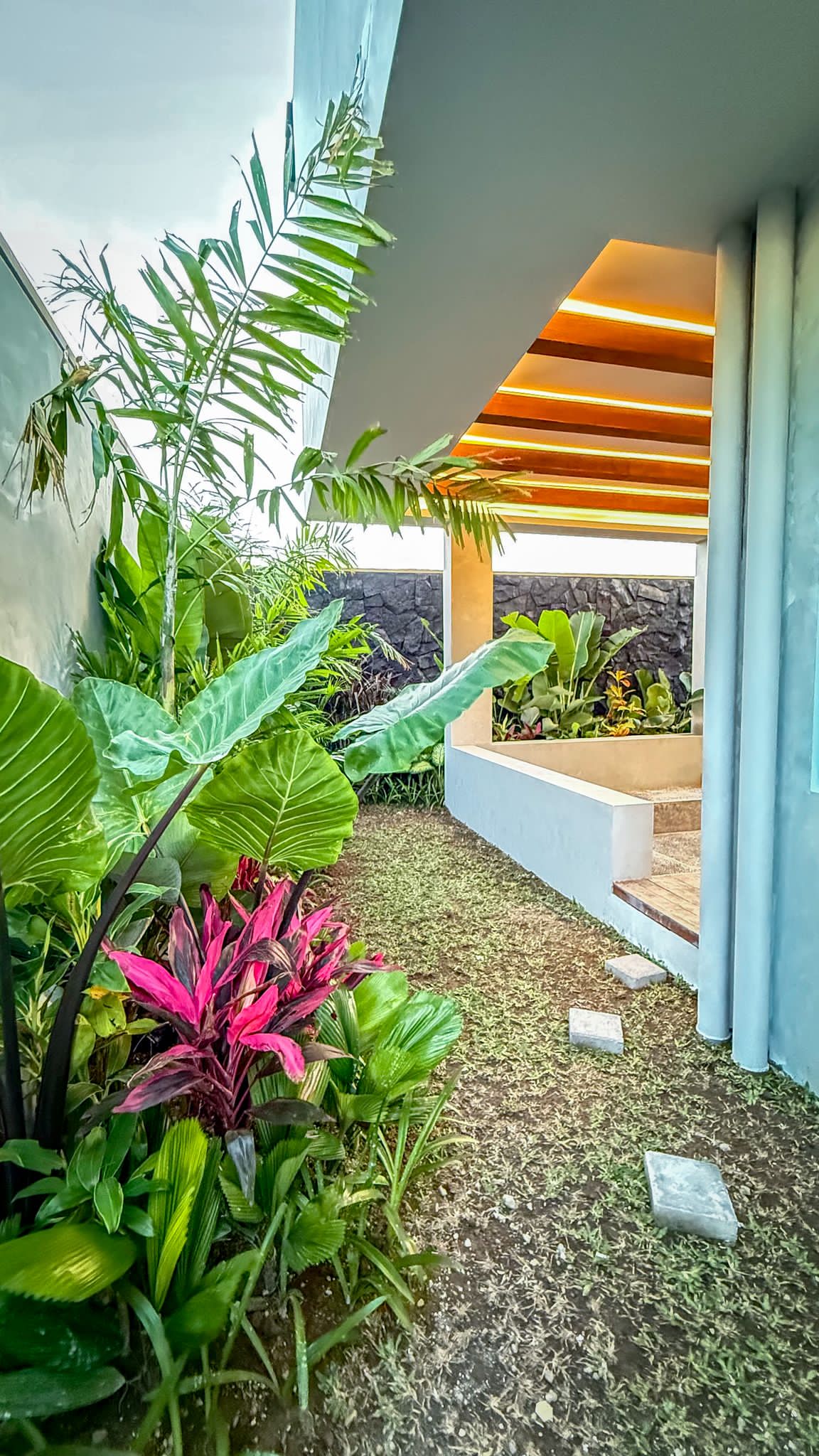 Ungasan,Bali,Indonesia,3 Bedrooms,3 Bathrooms,Villa,MLS ID 2165