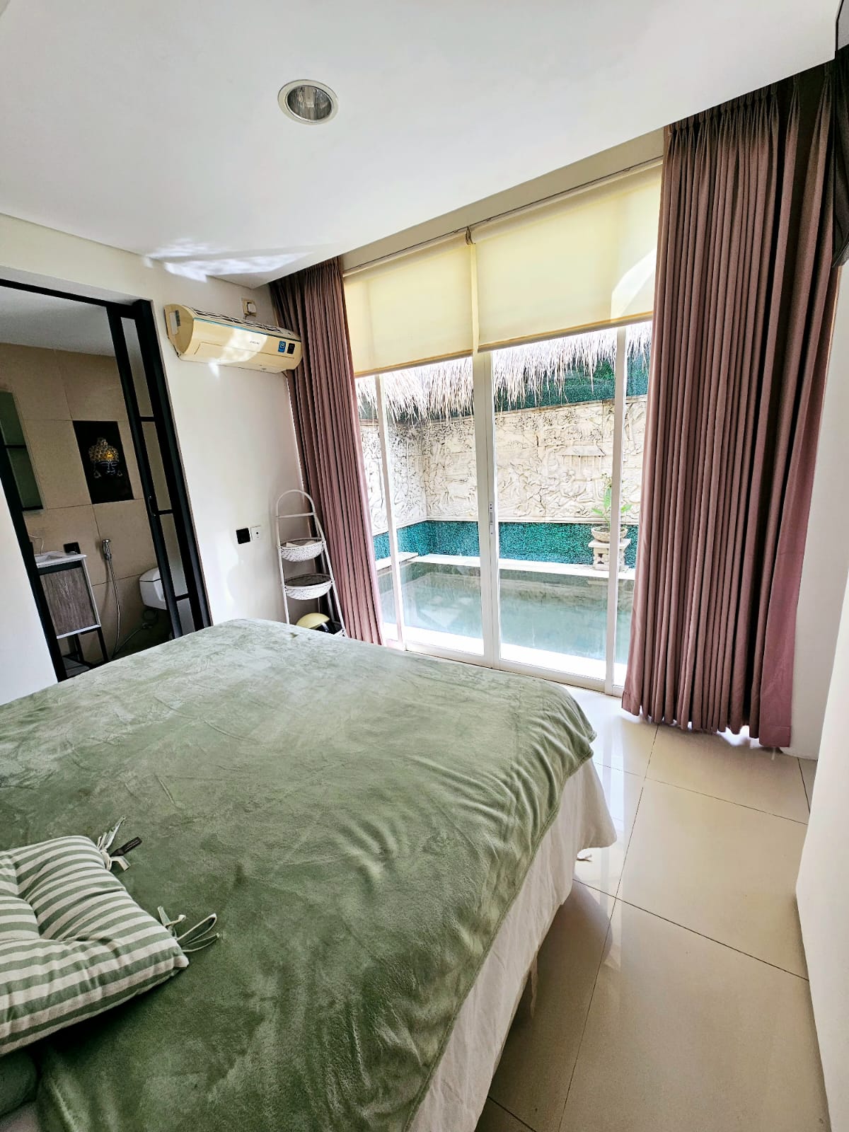 Kerobokan,Bali,Indonesia,2 Bedrooms,2 Bathrooms,Villa,MLS ID 2167