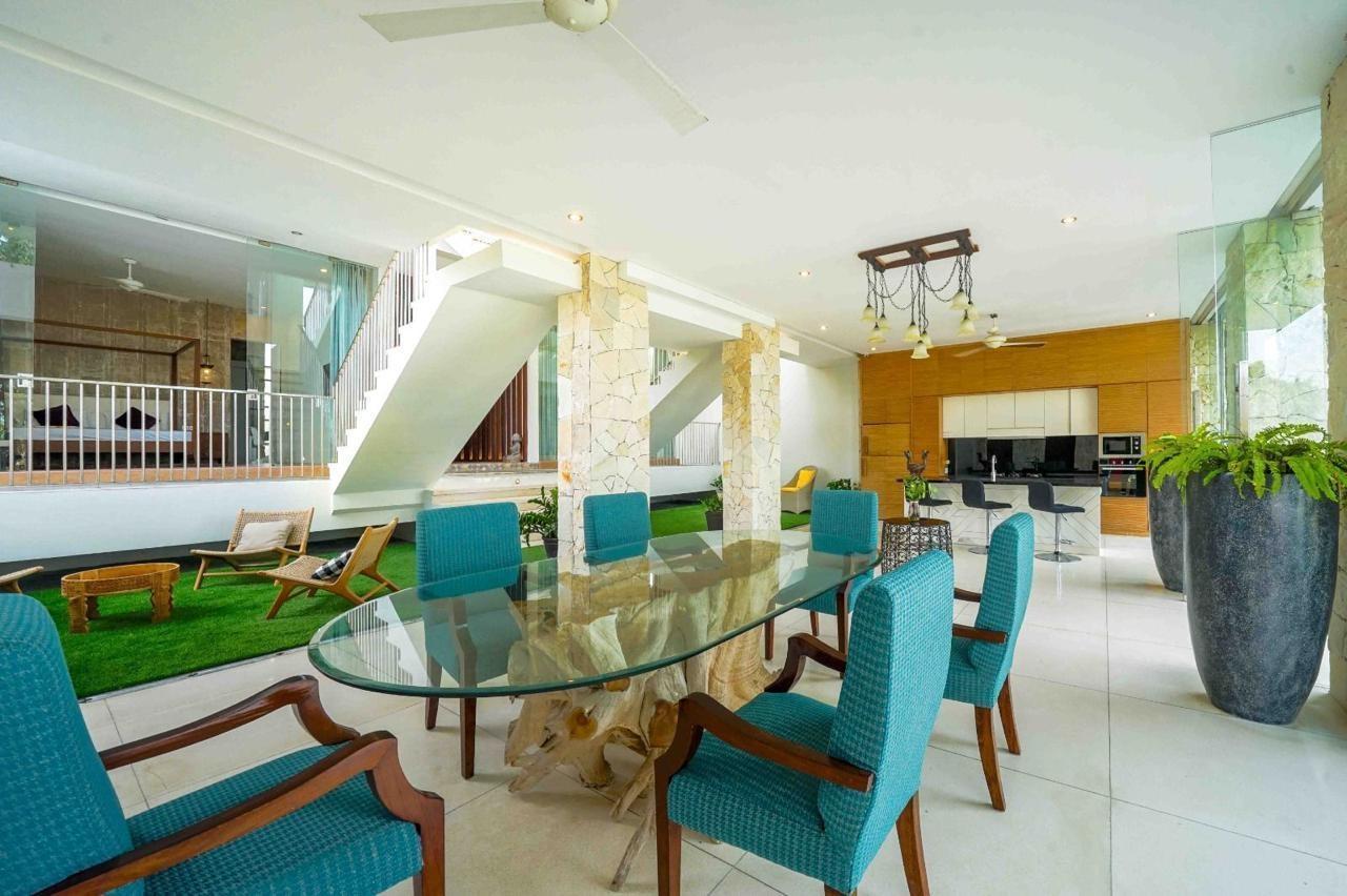 Uluwatu,Bali,Indonesia,4 Bedrooms,5 Bathrooms,Villa,MLS ID 2173