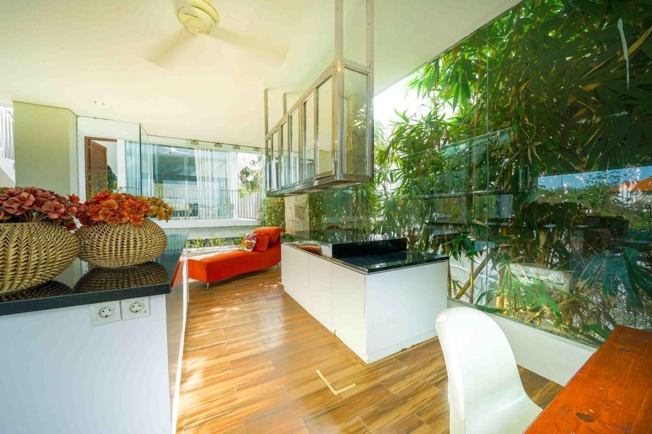 Uluwatu,Bali,Indonesia,4 Bedrooms,5 Bathrooms,Villa,MLS ID 2173