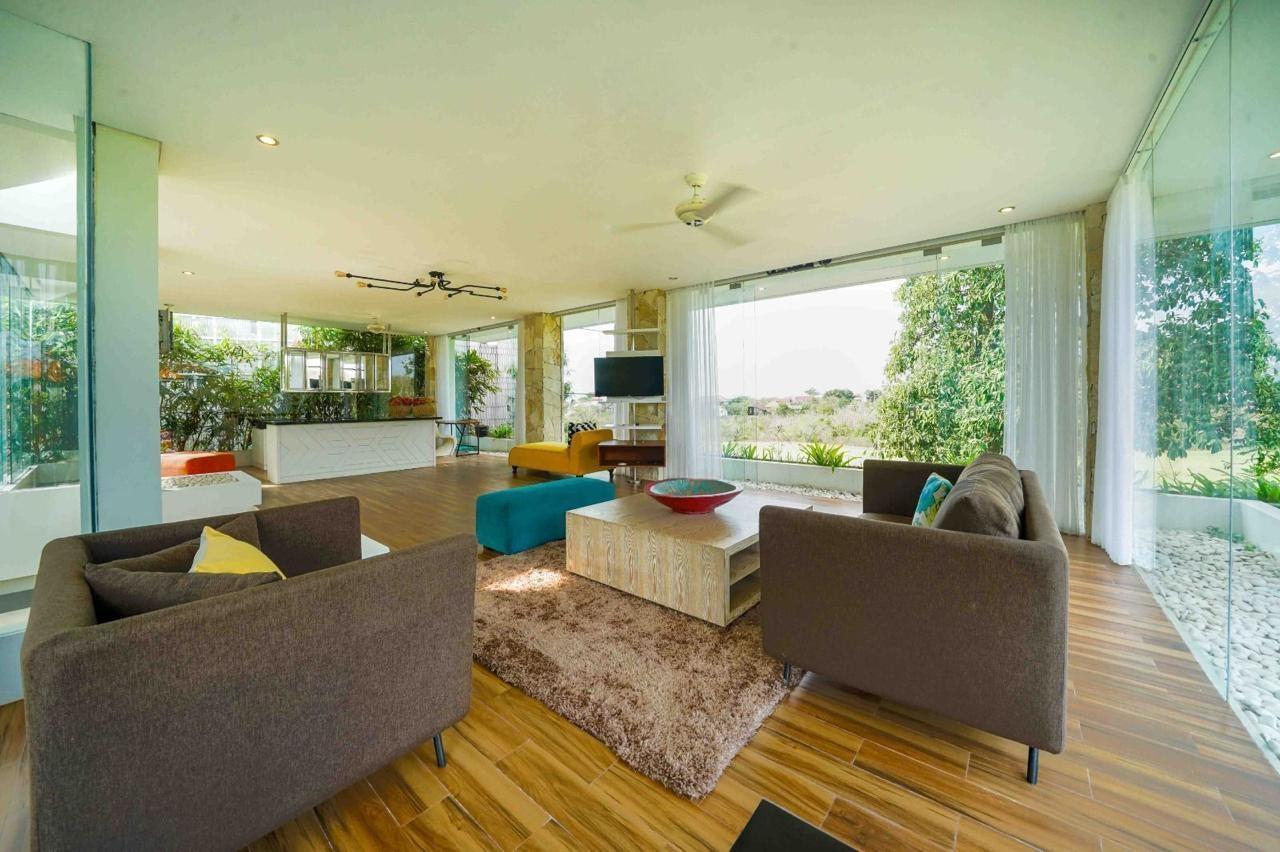 Uluwatu,Bali,Indonesia,4 Bedrooms,5 Bathrooms,Villa,MLS ID 2173