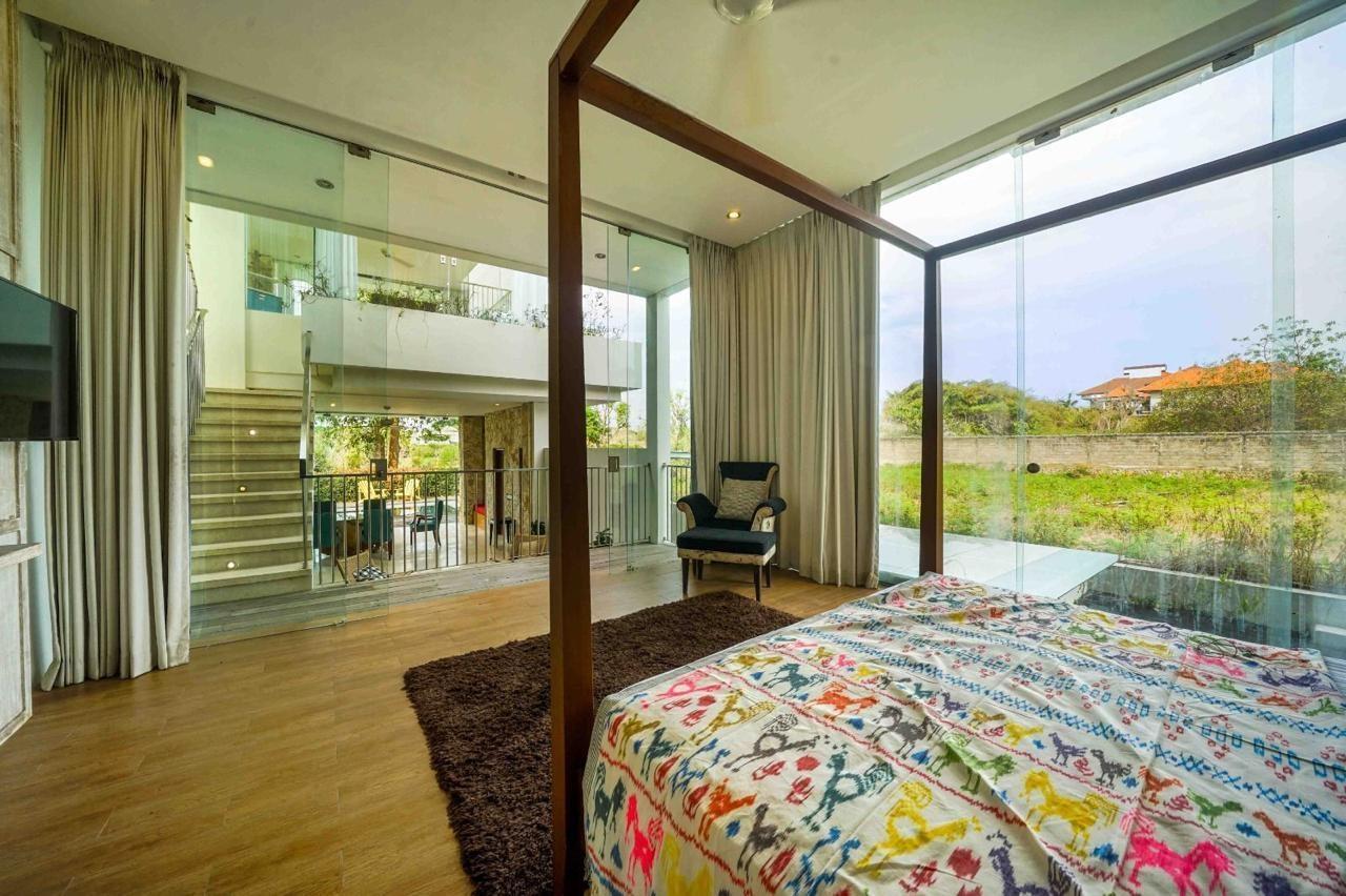 Uluwatu,Bali,Indonesia,4 Bedrooms,5 Bathrooms,Villa,MLS ID 2173