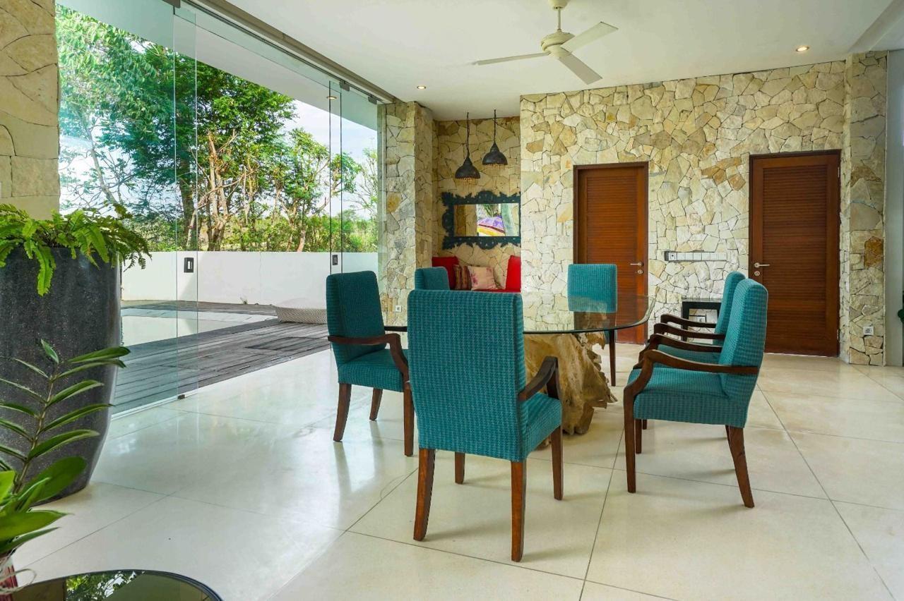 Uluwatu,Bali,Indonesia,4 Bedrooms,5 Bathrooms,Villa,MLS ID 2173
