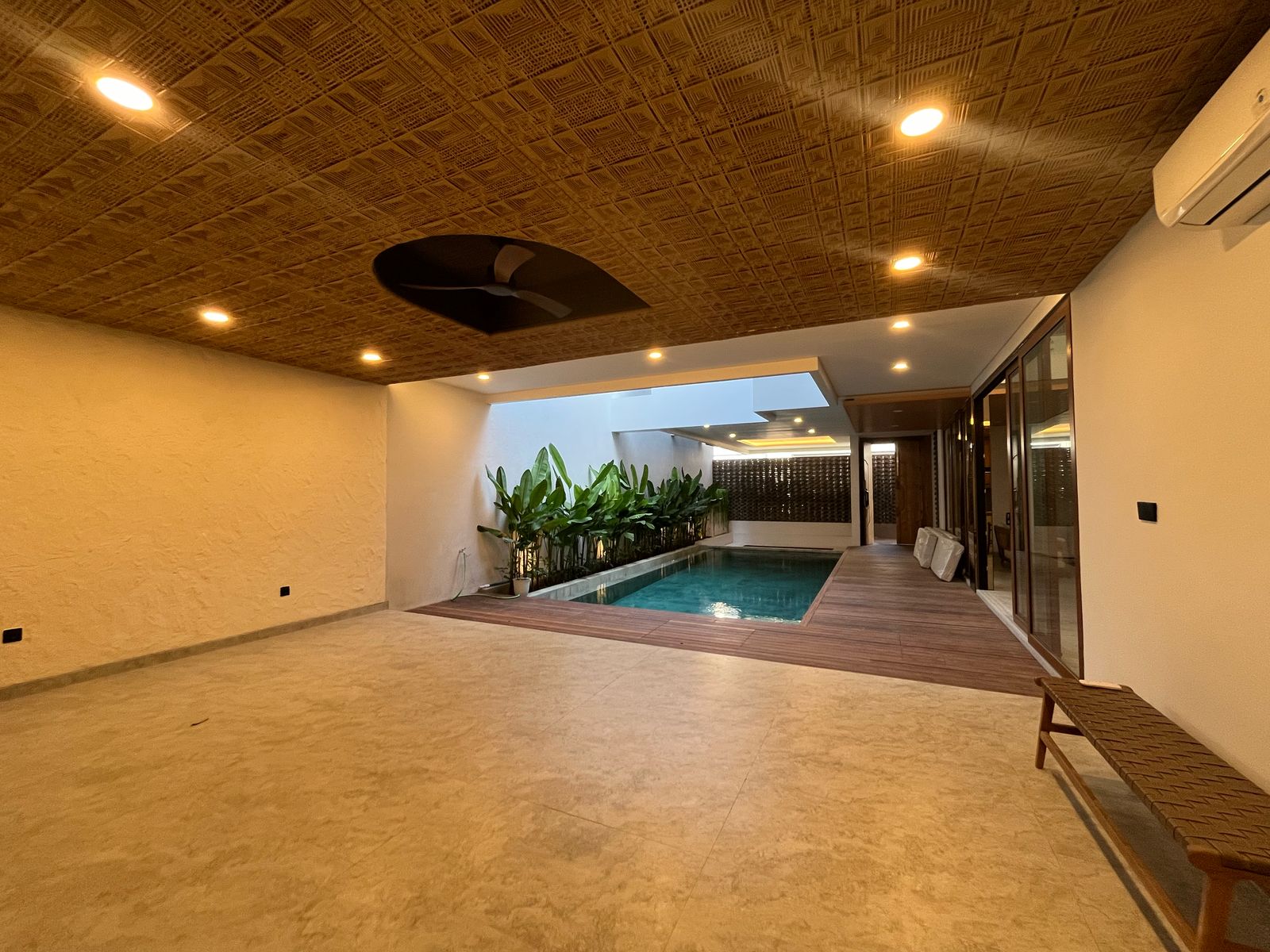 Canggu,Bali,Indonesia,5 Bedrooms,5 Bathrooms,Villa,MLS ID 2177
