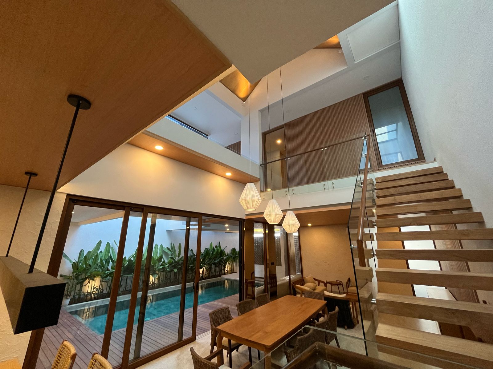 Canggu,Bali,Indonesia,5 Bedrooms,5 Bathrooms,Villa,MLS ID 2177