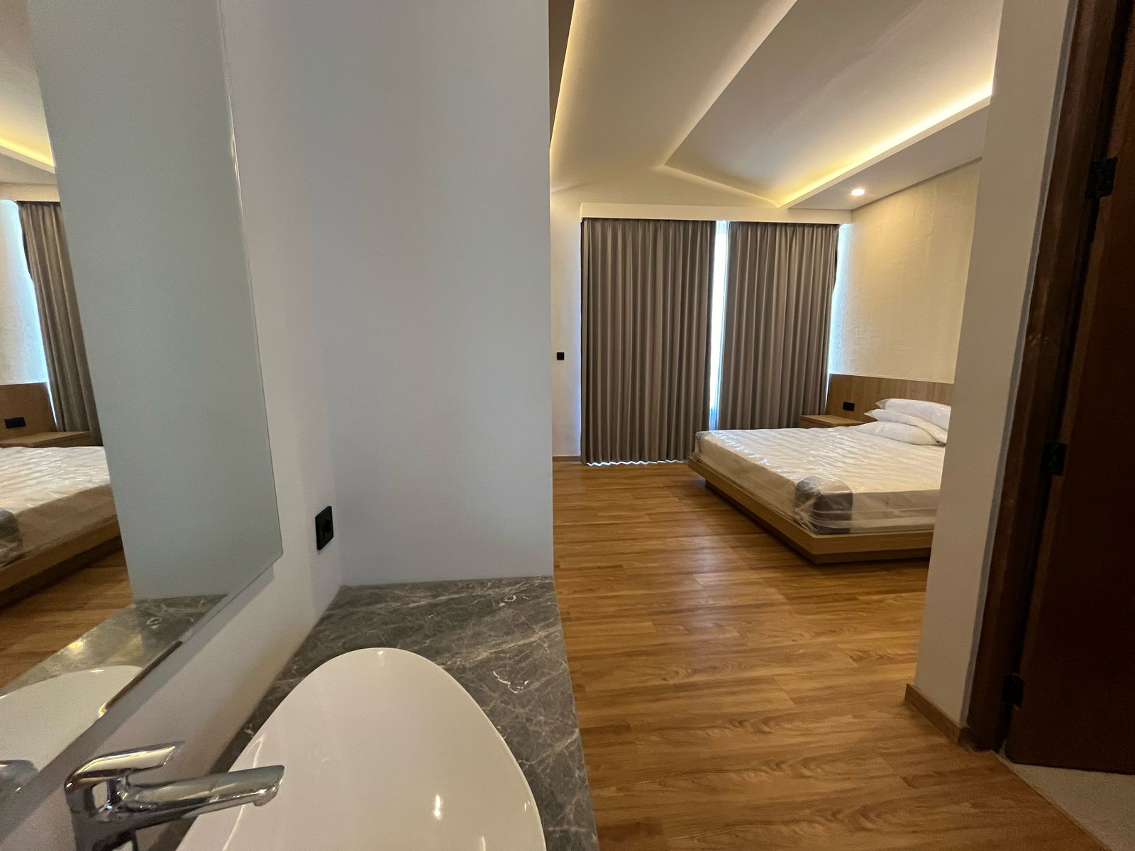 Canggu,Bali,Indonesia,5 Bedrooms,5 Bathrooms,Villa,MLS ID 2177