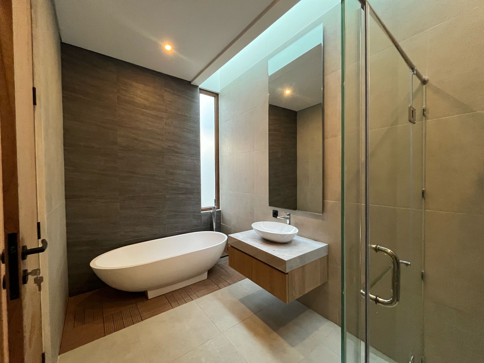 Canggu,Bali,Indonesia,5 Bedrooms,5 Bathrooms,Villa,MLS ID 2177