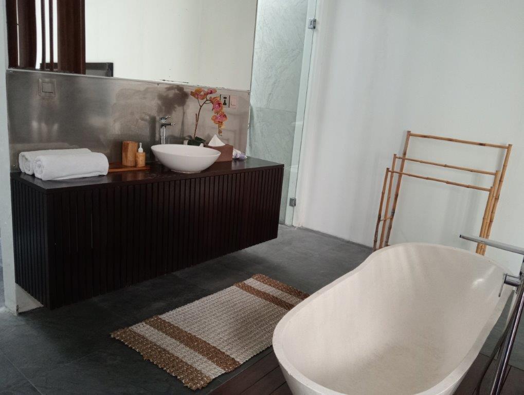 Seminyak,Bali,Indonesia,5 Bedrooms,5 Bathrooms,Villa,MLS ID 2180