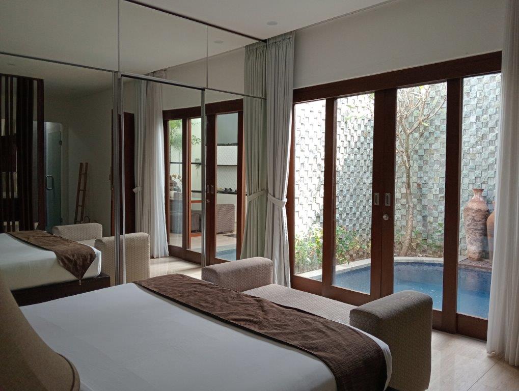 Seminyak,Bali,Indonesia,5 Bedrooms,5 Bathrooms,Villa,MLS ID 2180