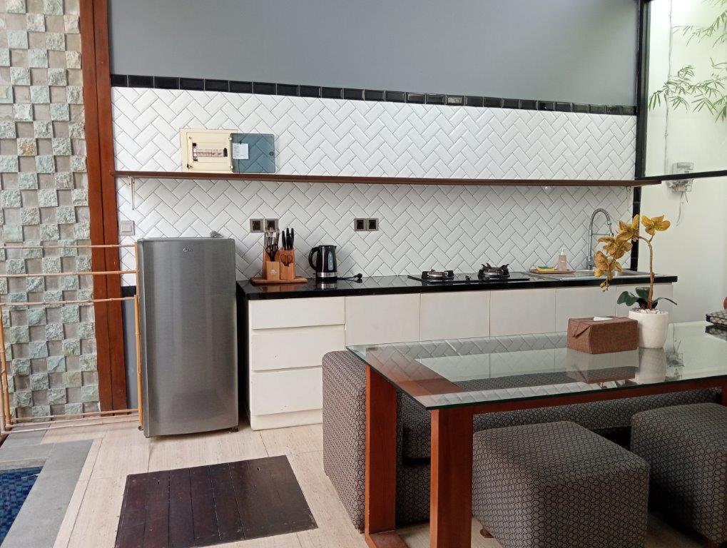 Seminyak,Bali,Indonesia,5 Bedrooms,5 Bathrooms,Villa,MLS ID 2180