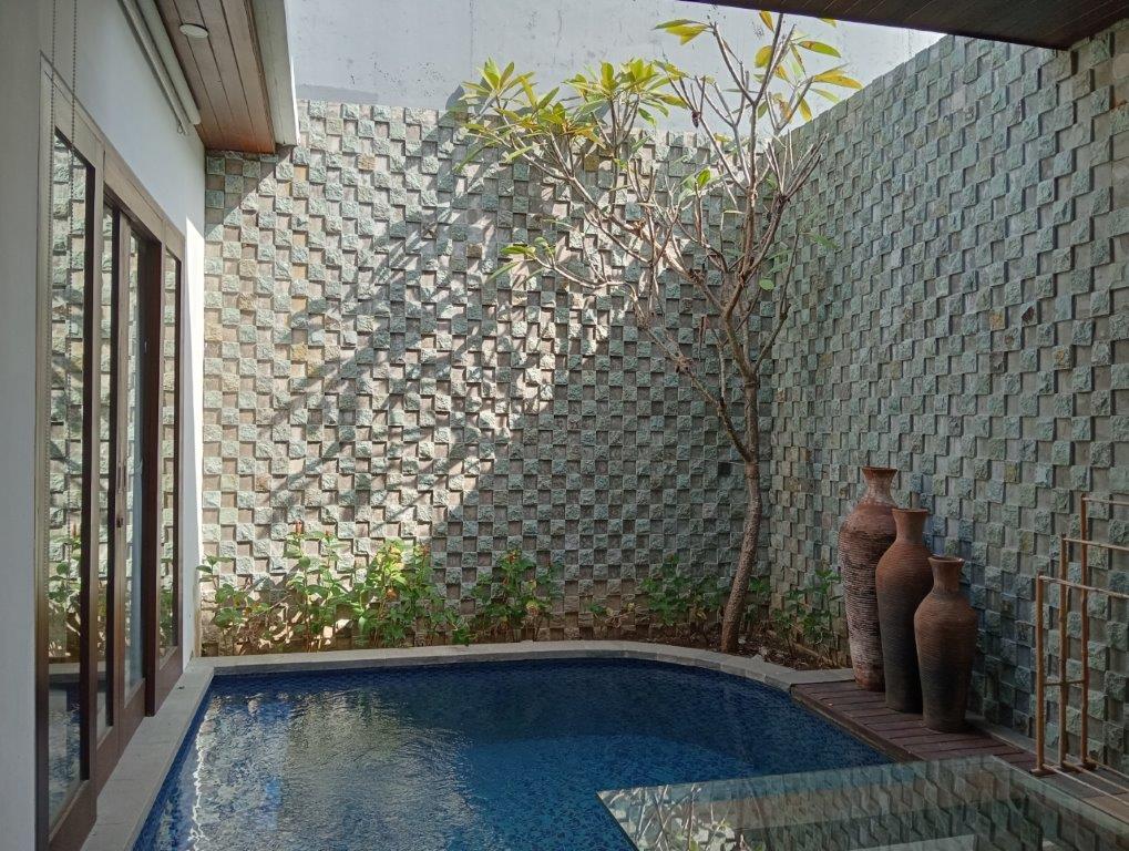 Seminyak,Bali,Indonesia,5 Bedrooms,5 Bathrooms,Villa,MLS ID 2180