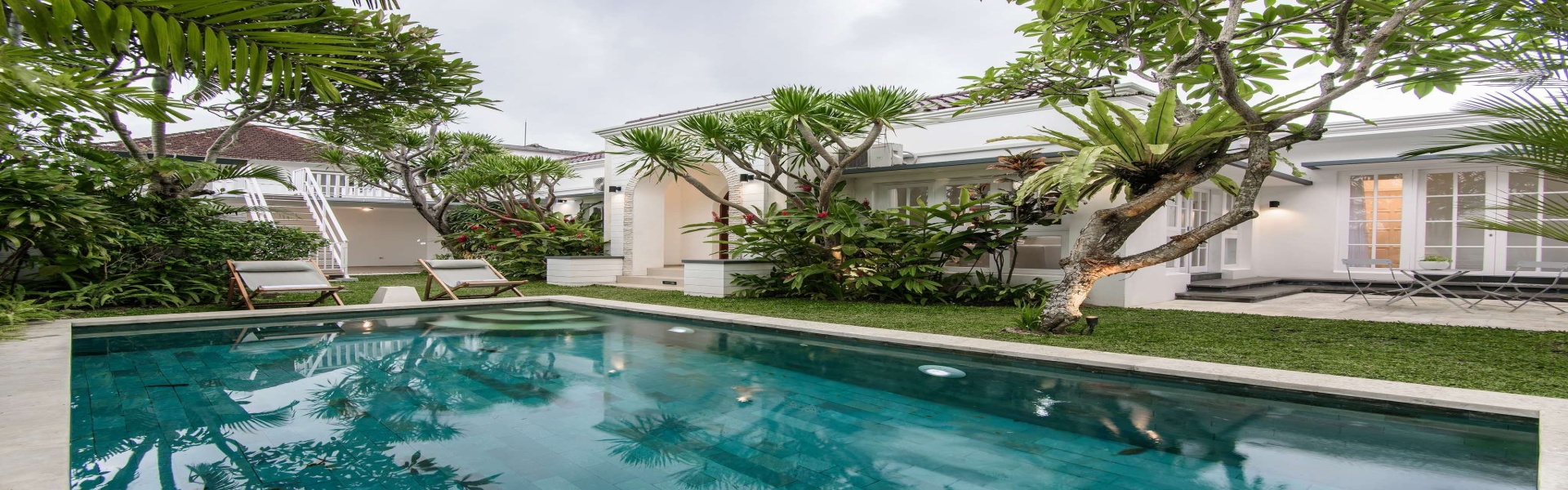 Kerobokan,Bali,Indonesia,3 Bedrooms,4 Bathrooms,Villa,MLS ID 2183