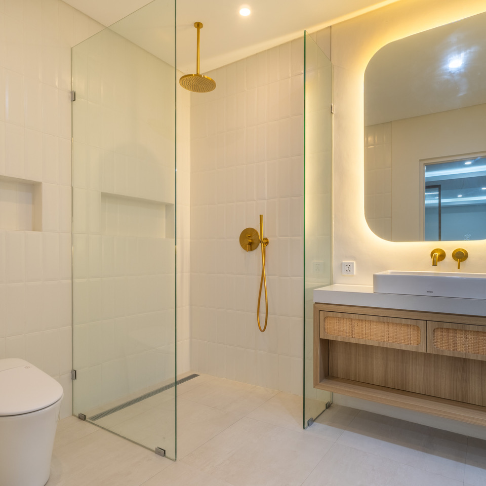 Seminyak,Bali,Indonesia,4 Bedrooms,5 Bathrooms,Villa,MLS ID 2189