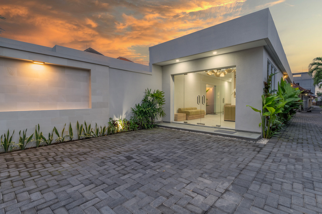 Seminyak,Bali,Indonesia,4 Bedrooms,5 Bathrooms,Villa,MLS ID 2189