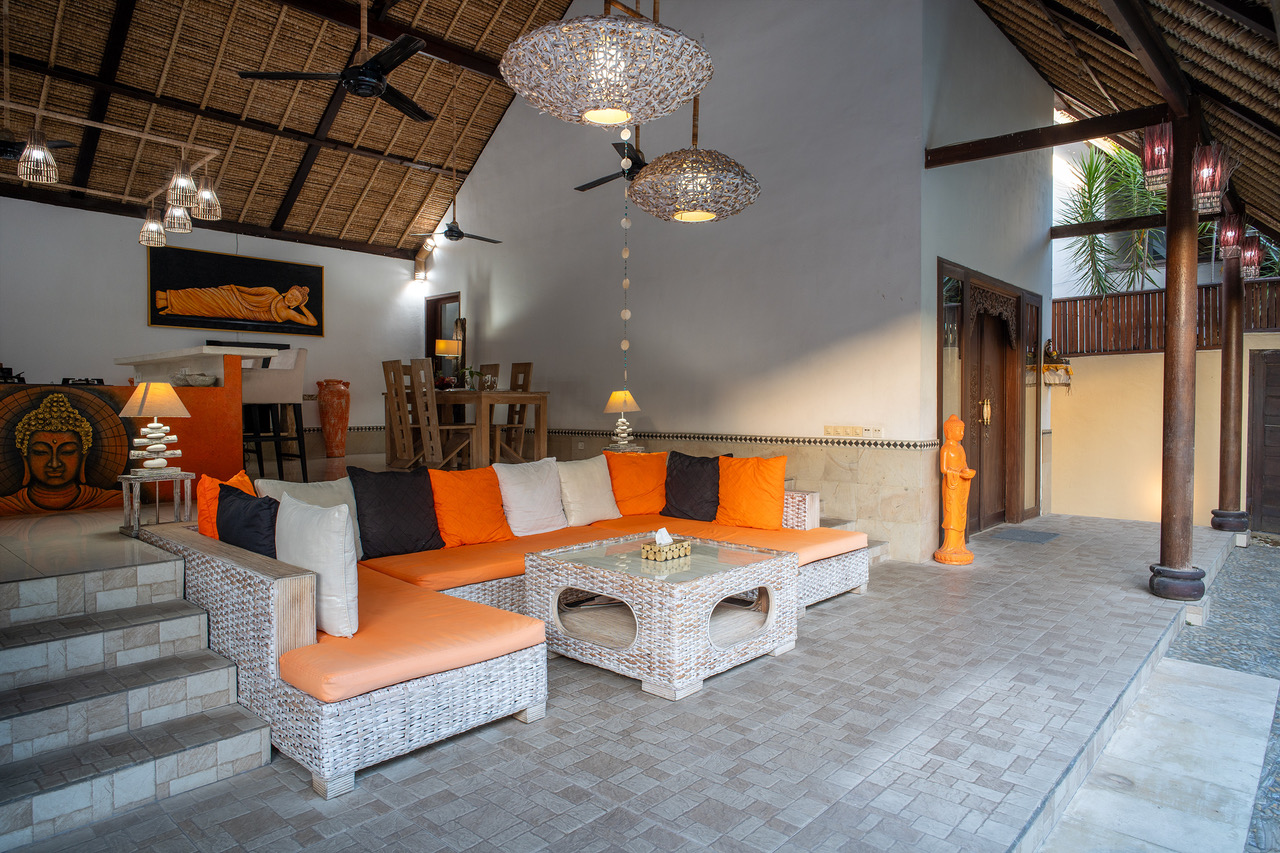 Seminyak,Bali,Indonesia,2 Bedrooms,2 Bathrooms,Villa,MLS ID 2208