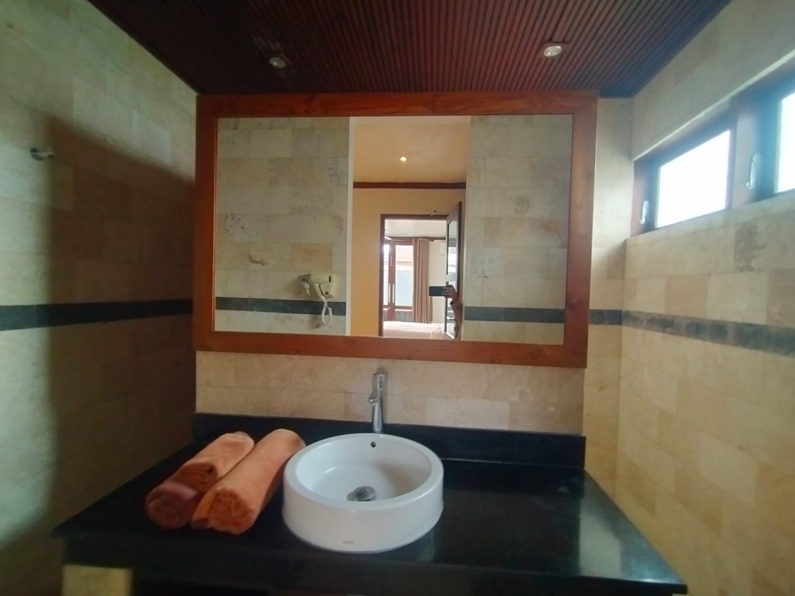 Kerobokan,Bali,Indonesia,3 Bedrooms,3 Bathrooms,Villa,MLS ID 2218