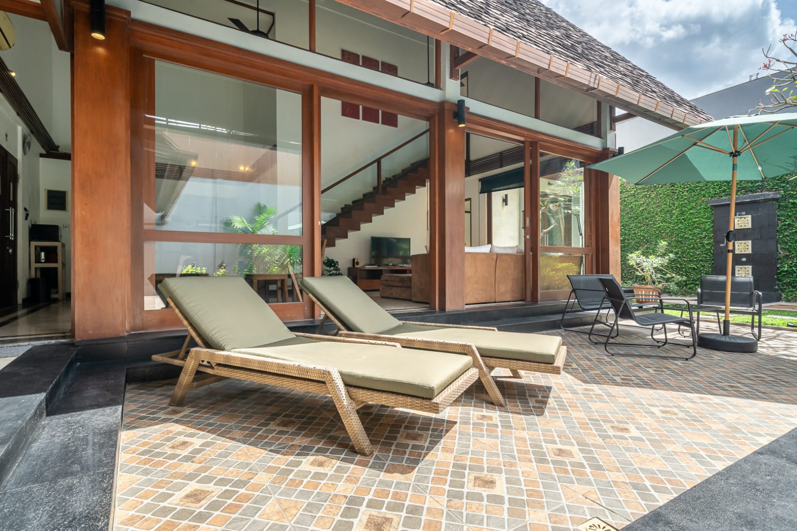Kerobokan,Bali,Indonesia,3 Bedrooms,3 Bathrooms,Villa,MLS ID 2218