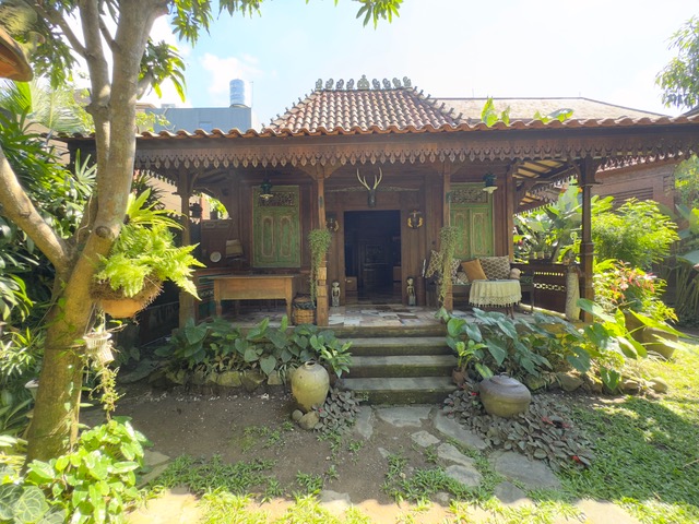 Gianyar,Bali,Indonesia,7 Bedrooms,7 Bathrooms,Residential,MLS ID 2230