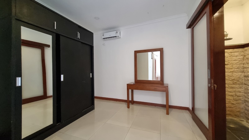 Kerobokan,Bali,Indonesia,3 Bedrooms,4 Bathrooms,Villa,MLS ID 2233