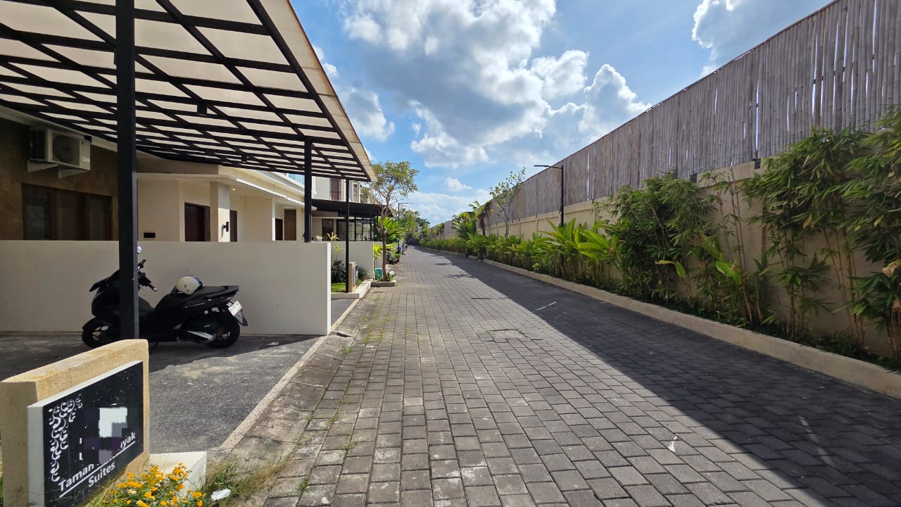Seminyak,Bali,Indonesia,3 Bedrooms,3 Bathrooms,Residential,MLS ID 2237