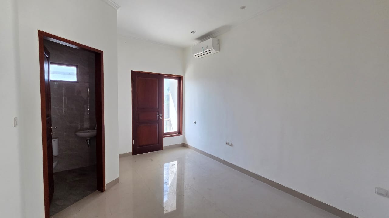 Seminyak,Bali,Indonesia,3 Bedrooms,3 Bathrooms,Residential,MLS ID 2237