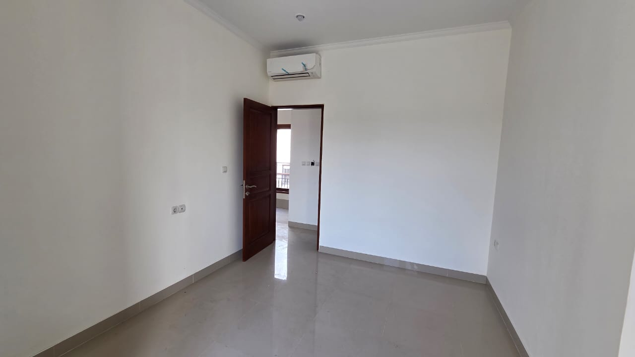 Seminyak,Bali,Indonesia,3 Bedrooms,3 Bathrooms,Residential,MLS ID 2237