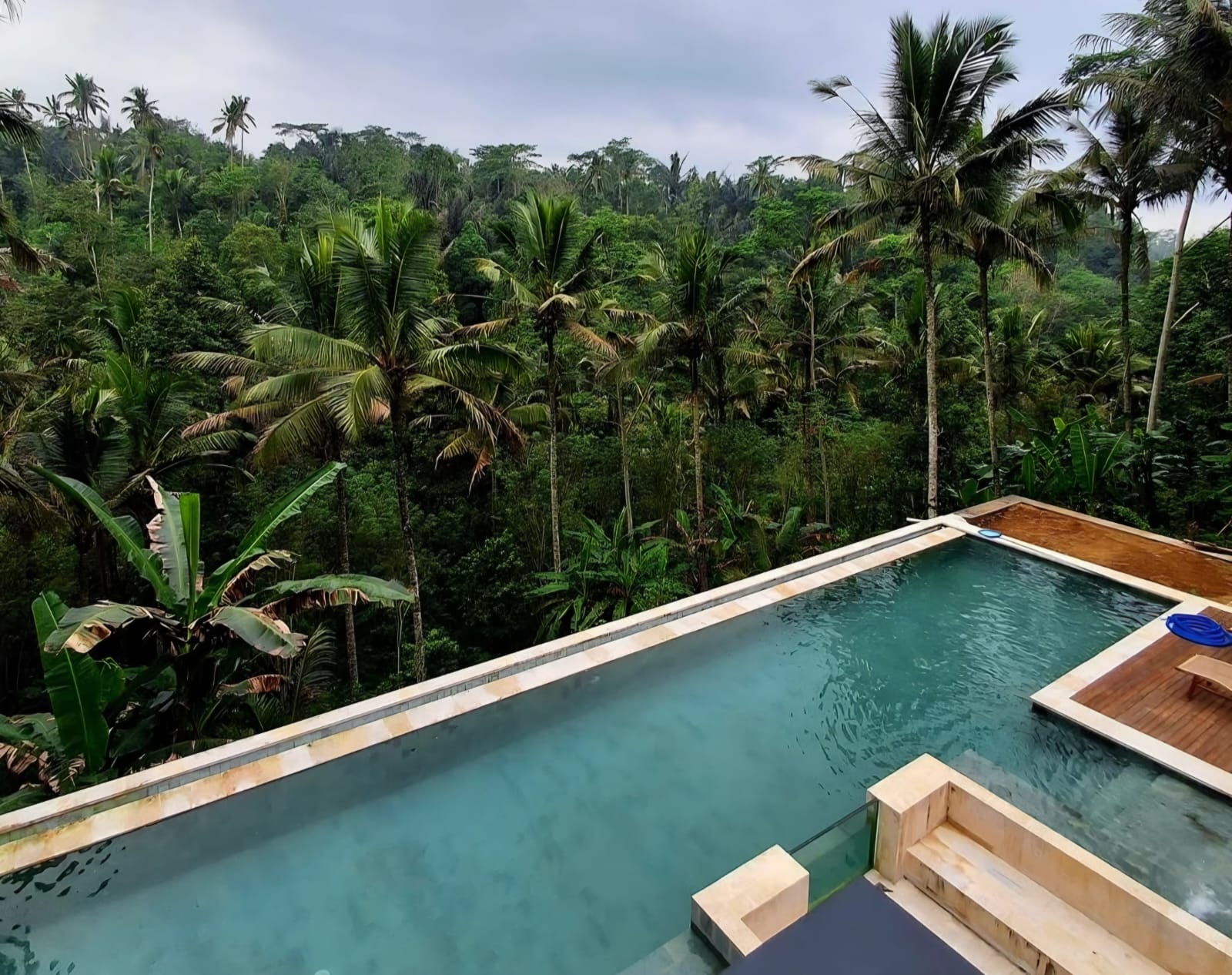 Gianyar,Bali,Indonesia,4 Bedrooms,5 Bathrooms,Villa,MLS ID 2238