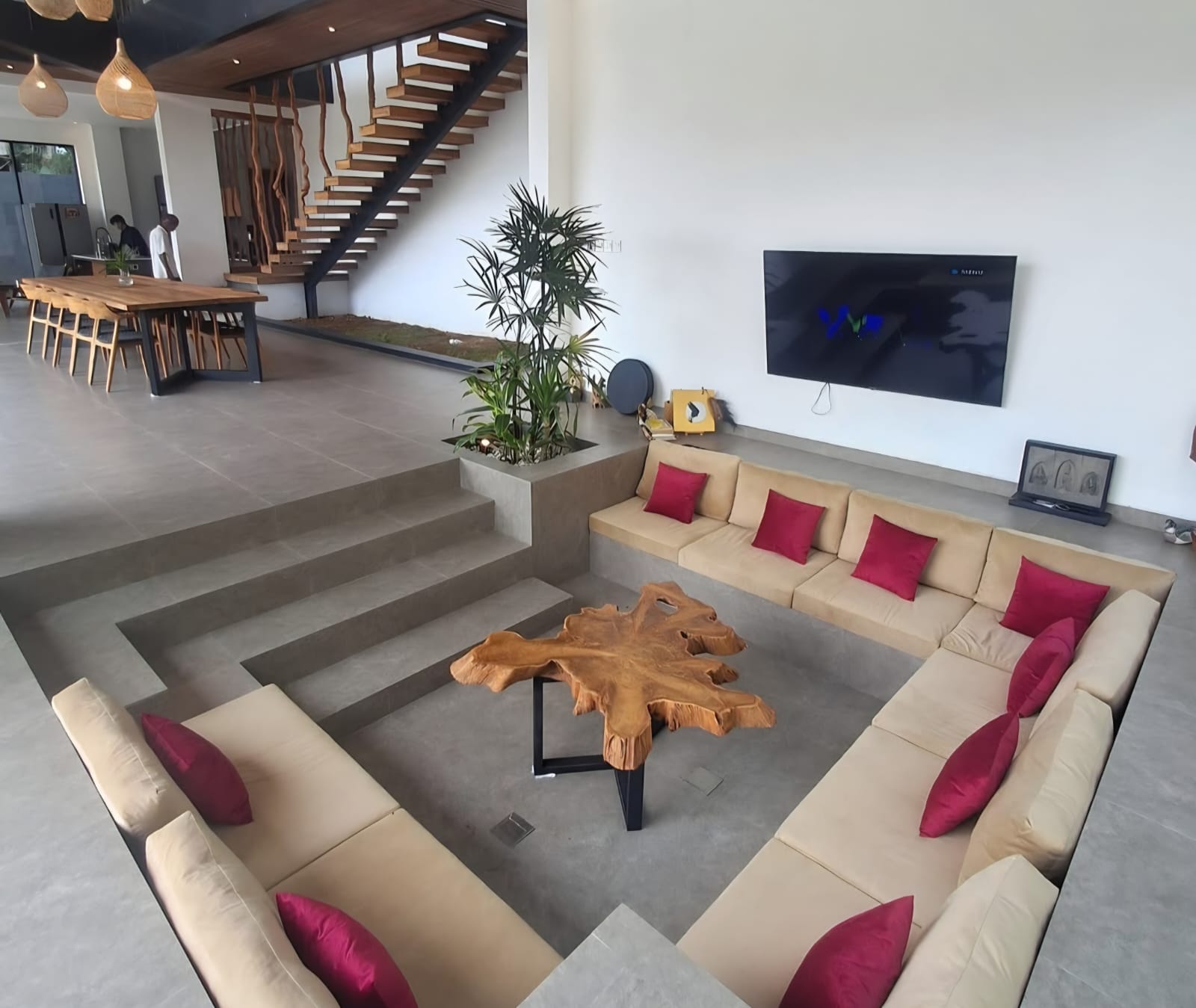 Gianyar,Bali,Indonesia,4 Bedrooms,5 Bathrooms,Villa,MLS ID 2238