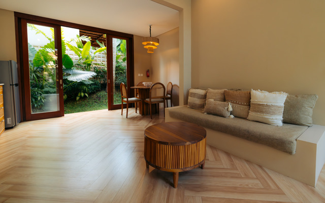 Tabanan,Bali,Indonesia,13 Bedrooms,13 Bathrooms,Commercial,MLS ID 2252