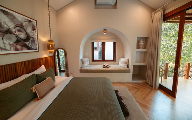 Tabanan,Bali,Indonesia,13 Bedrooms,13 Bathrooms,Commercial,MLS ID 2252