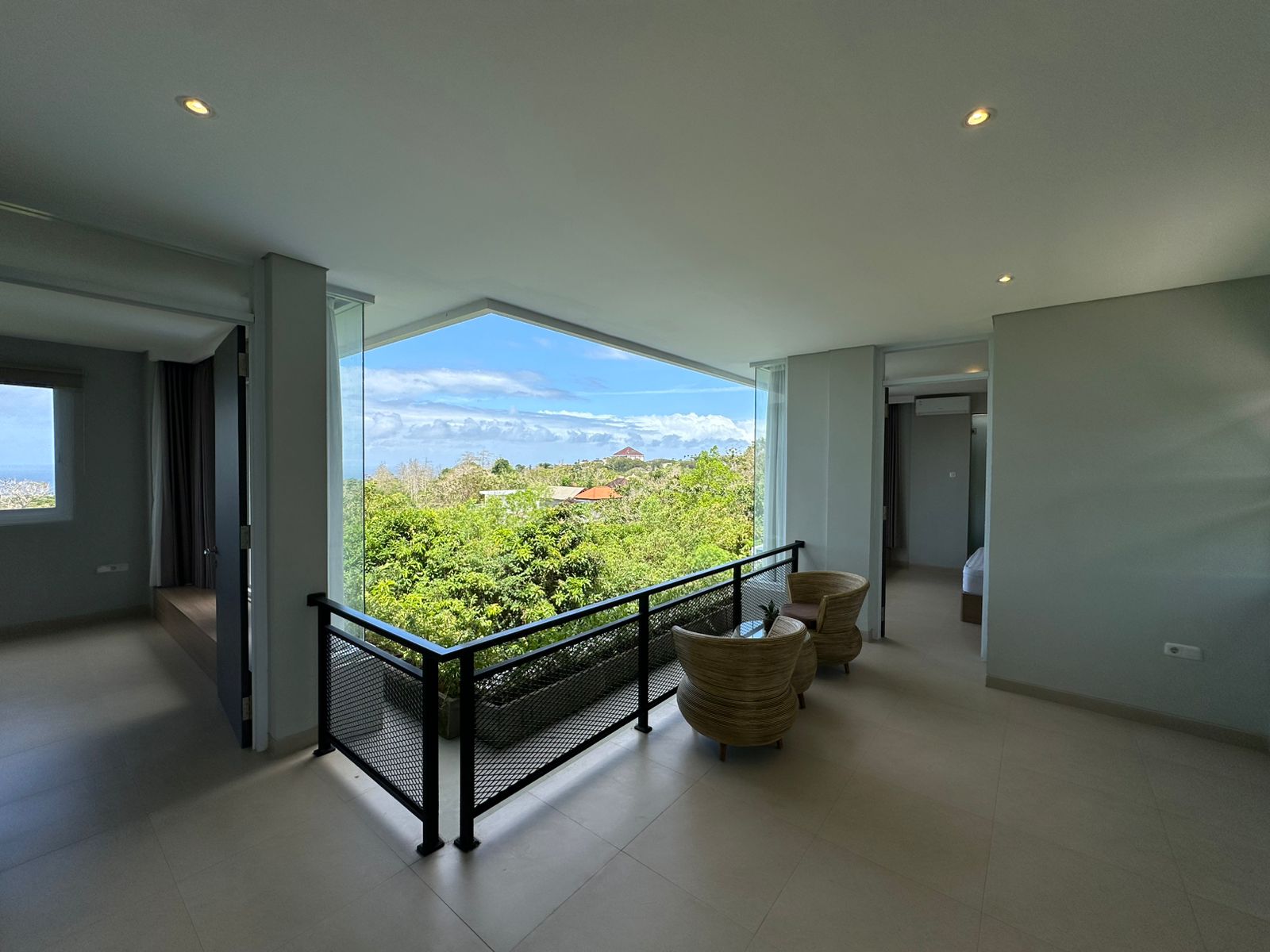 Ungasan,Bali,Indonesia,3 Bedrooms,3 Bathrooms,Villa,MLS ID 2281