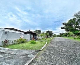 Pecatu,Bali,Indonesia,6 Bedrooms,5 Bathrooms,Villa,MLS ID 2301