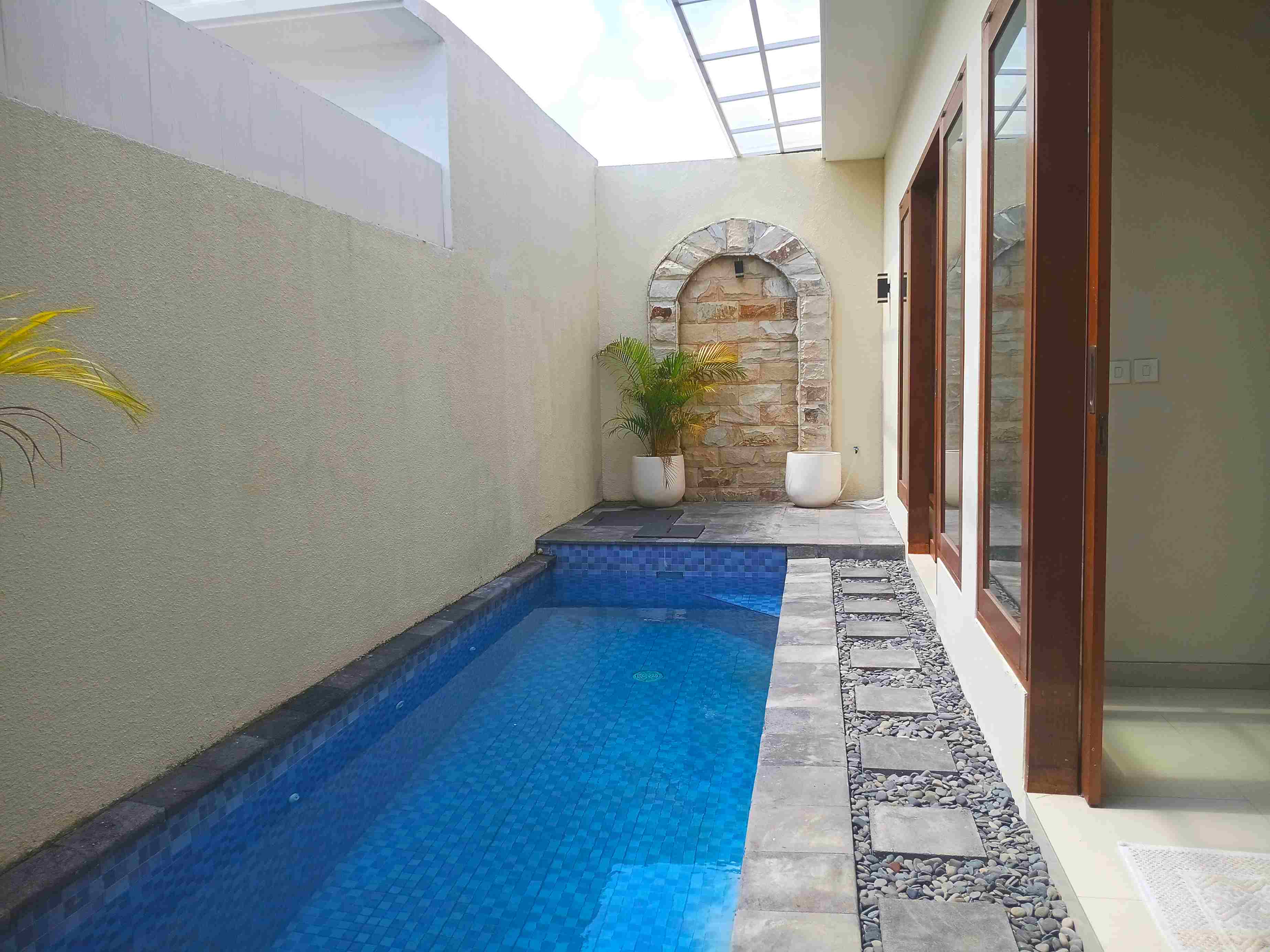 Kerobokan,Bali,Indonesia,2 Bedrooms,3 Bathrooms,Villa,MLS ID 2311