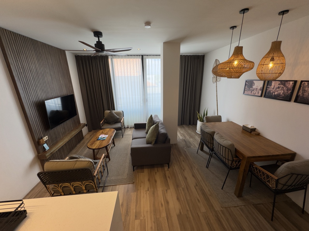 Seminyak,Bali,Indonesia,2 Bedrooms,2 Bathrooms,Apartment,MLS ID 2318