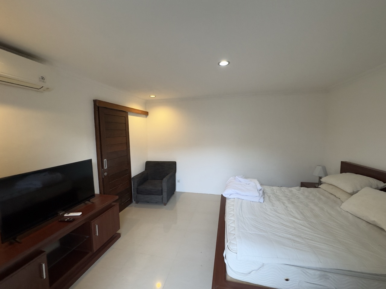 Tabanan,Bali,Indonesia,3 Bedrooms,3 Bathrooms,Villa,MLS ID 2325
