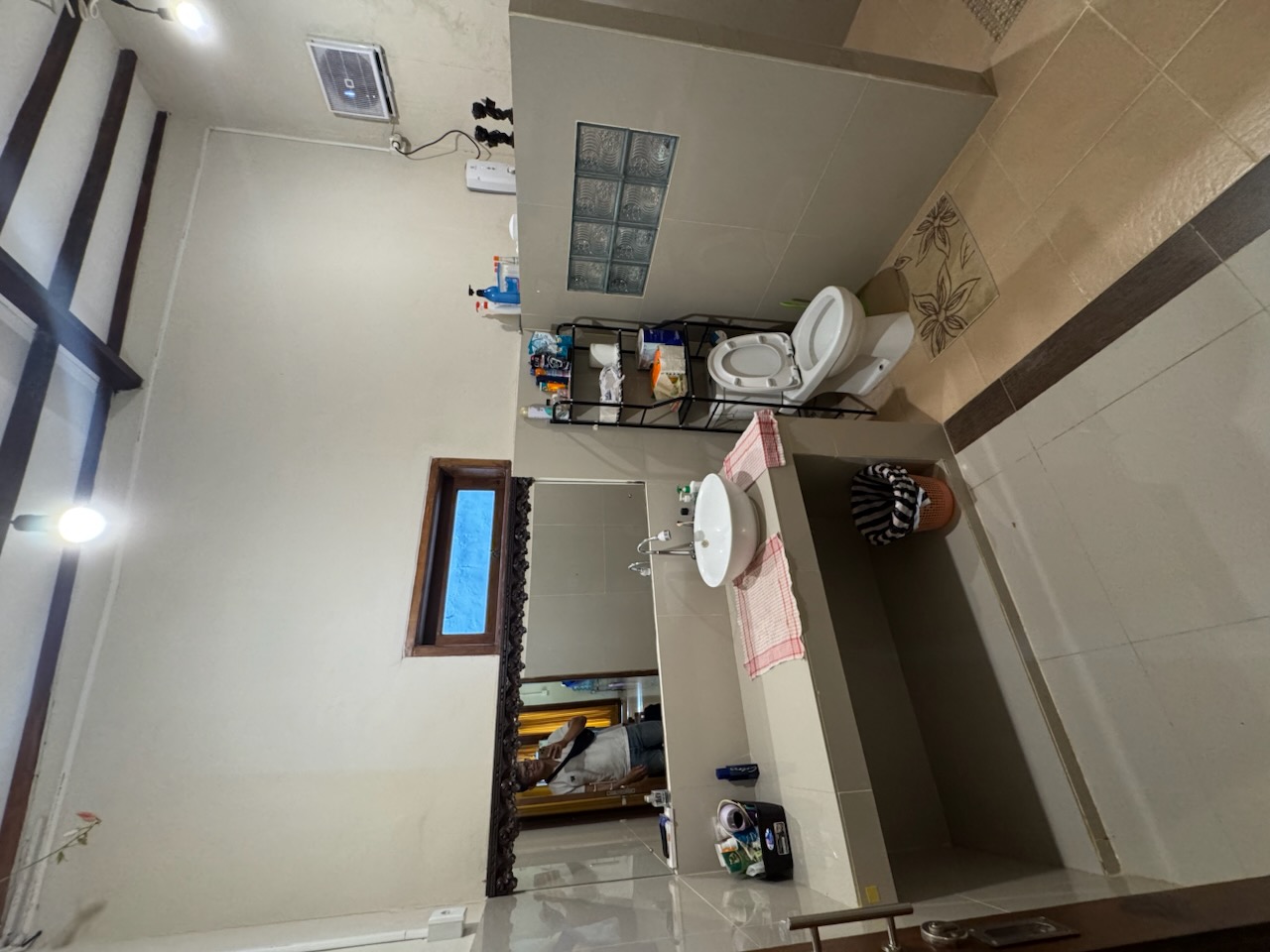 Jimbaran,Bali,Indonesia,6 Bedrooms,5 Bathrooms,Residential,MLS ID 2332