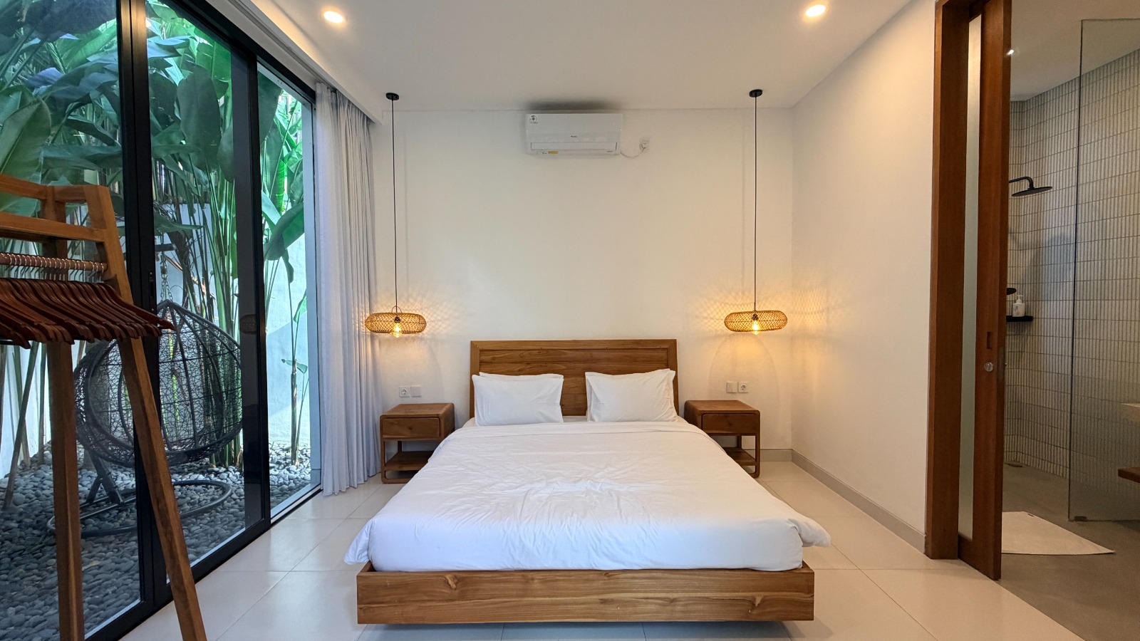 Canggu,Bali,Indonesia,3 Bedrooms,3 Bathrooms,Villa,MLS ID 2335