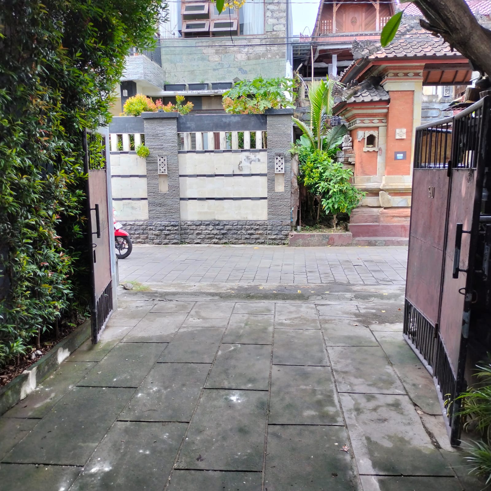 Denpasar,Bali,Indonesia,7 Bedrooms,3 Bathrooms,Residential,MLS ID 2347