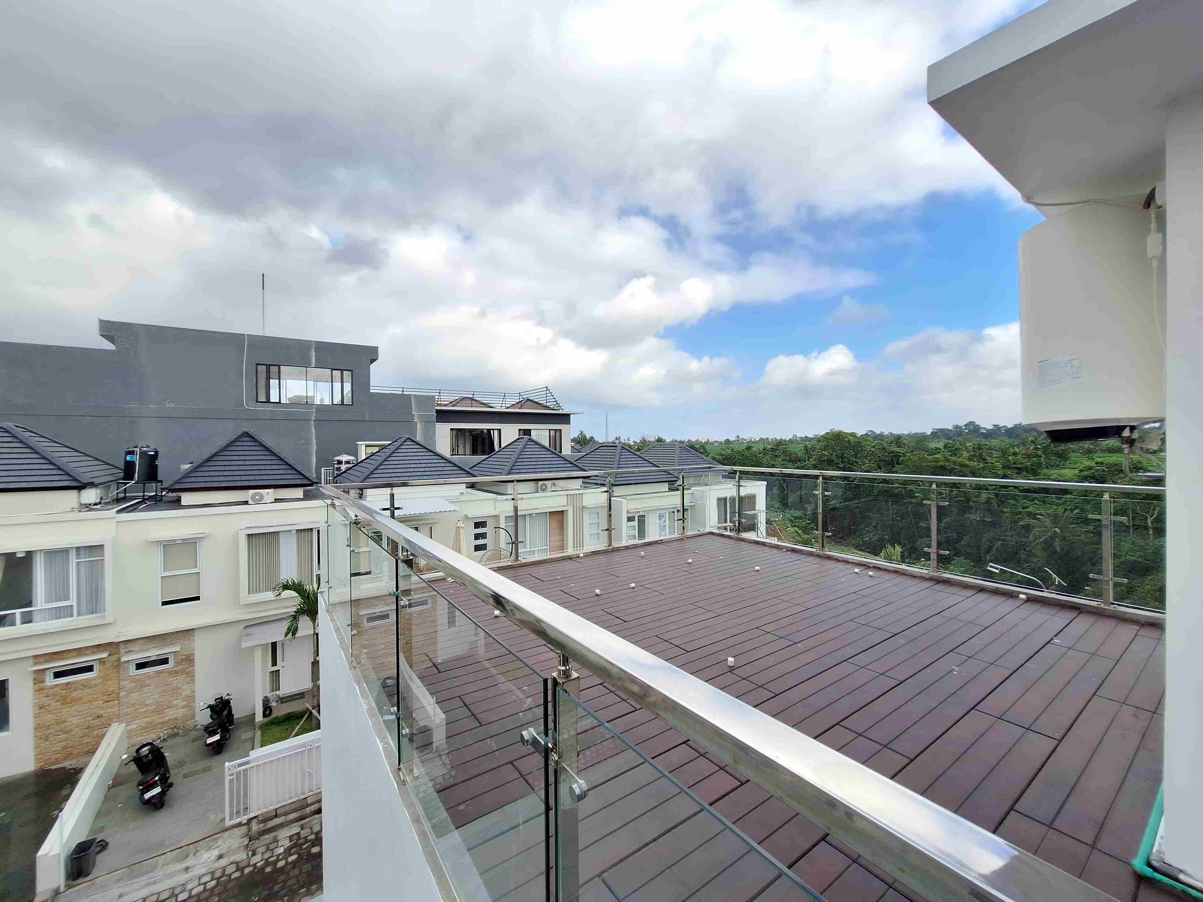 Canggu,Bali,Indonesia,5 Bedrooms,4 Bathrooms,Residential,MLS ID 2363