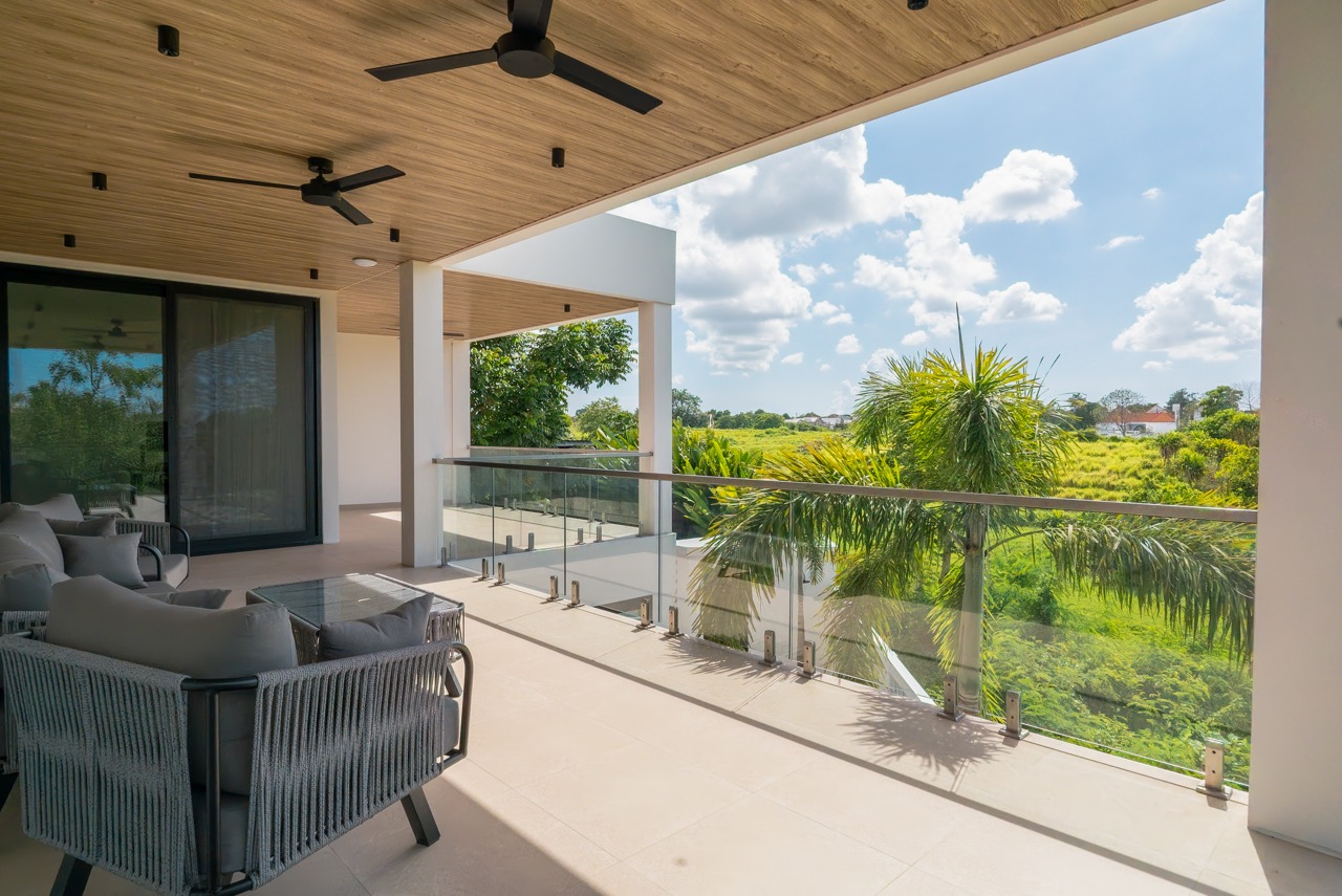 Canggu,Bali,Indonesia,5 Bedrooms,5 Bathrooms,Villa,MLS ID 2378