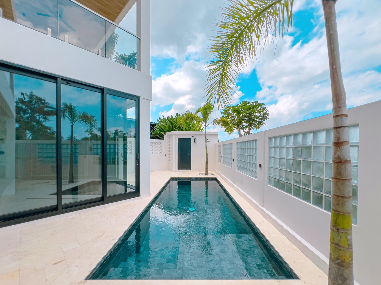 Canggu,Bali,Indonesia,5 Bedrooms,5 Bathrooms,Villa,MLS ID 2378