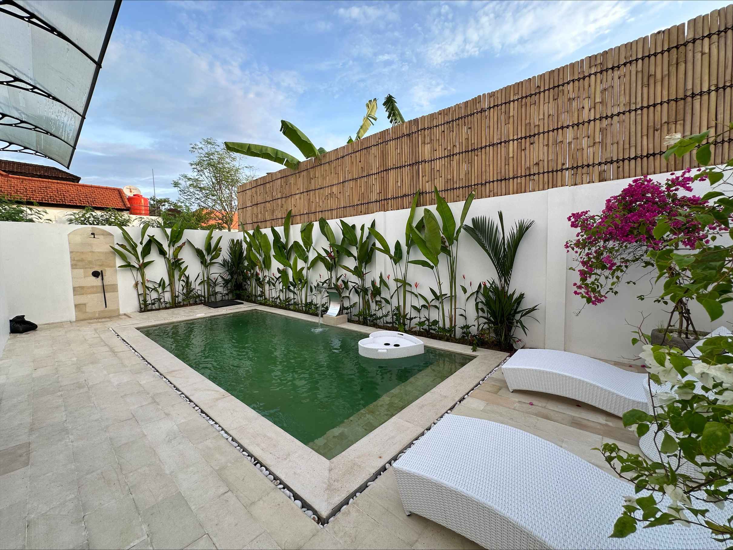 Jimbaran,Bali,Indonesia,3 Bedrooms,3 Bathrooms,Villa,MLS ID 2383