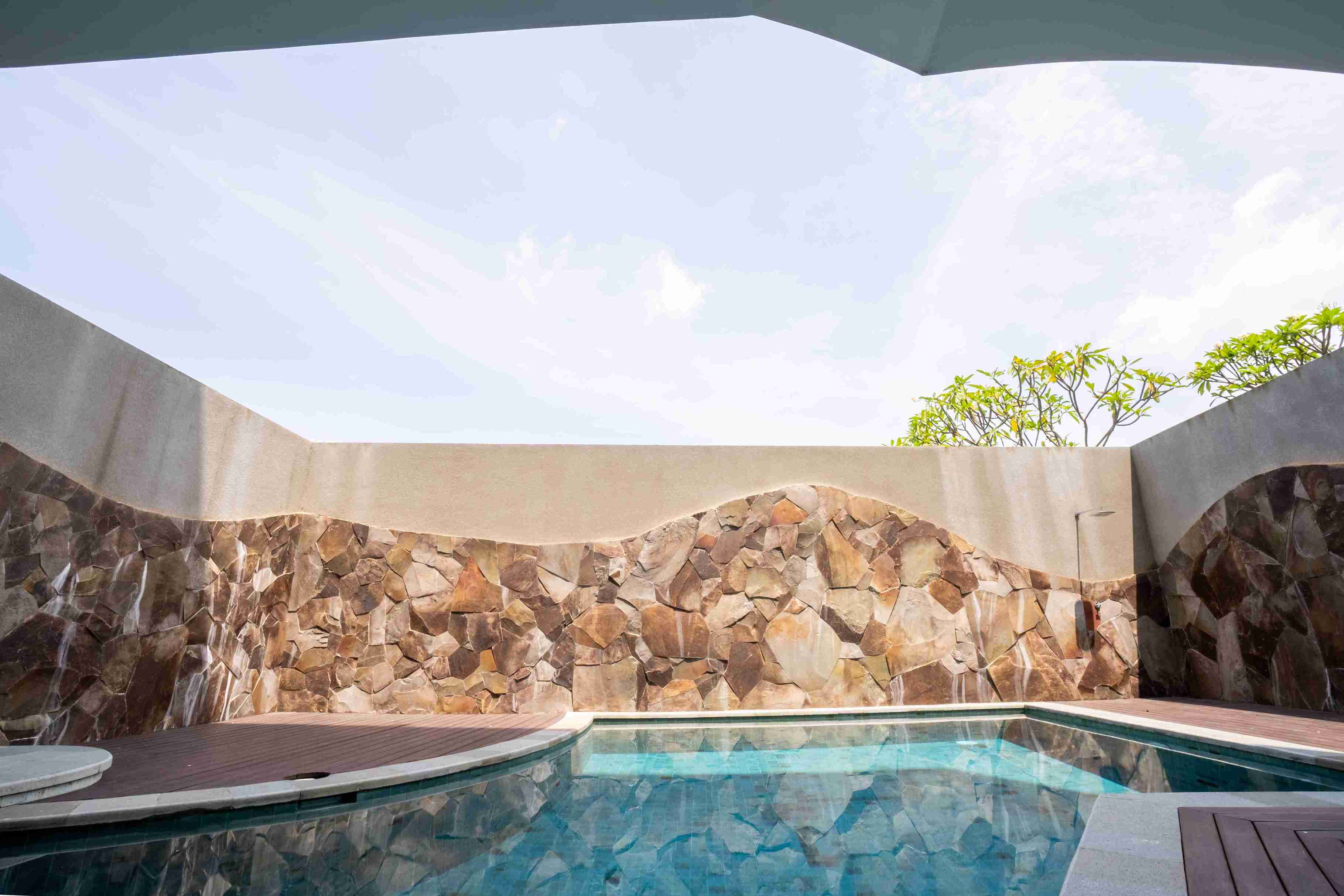Sanur,Bali,Indonesia,7 Bedrooms,4 Bathrooms,Apartment,MLS ID 2387