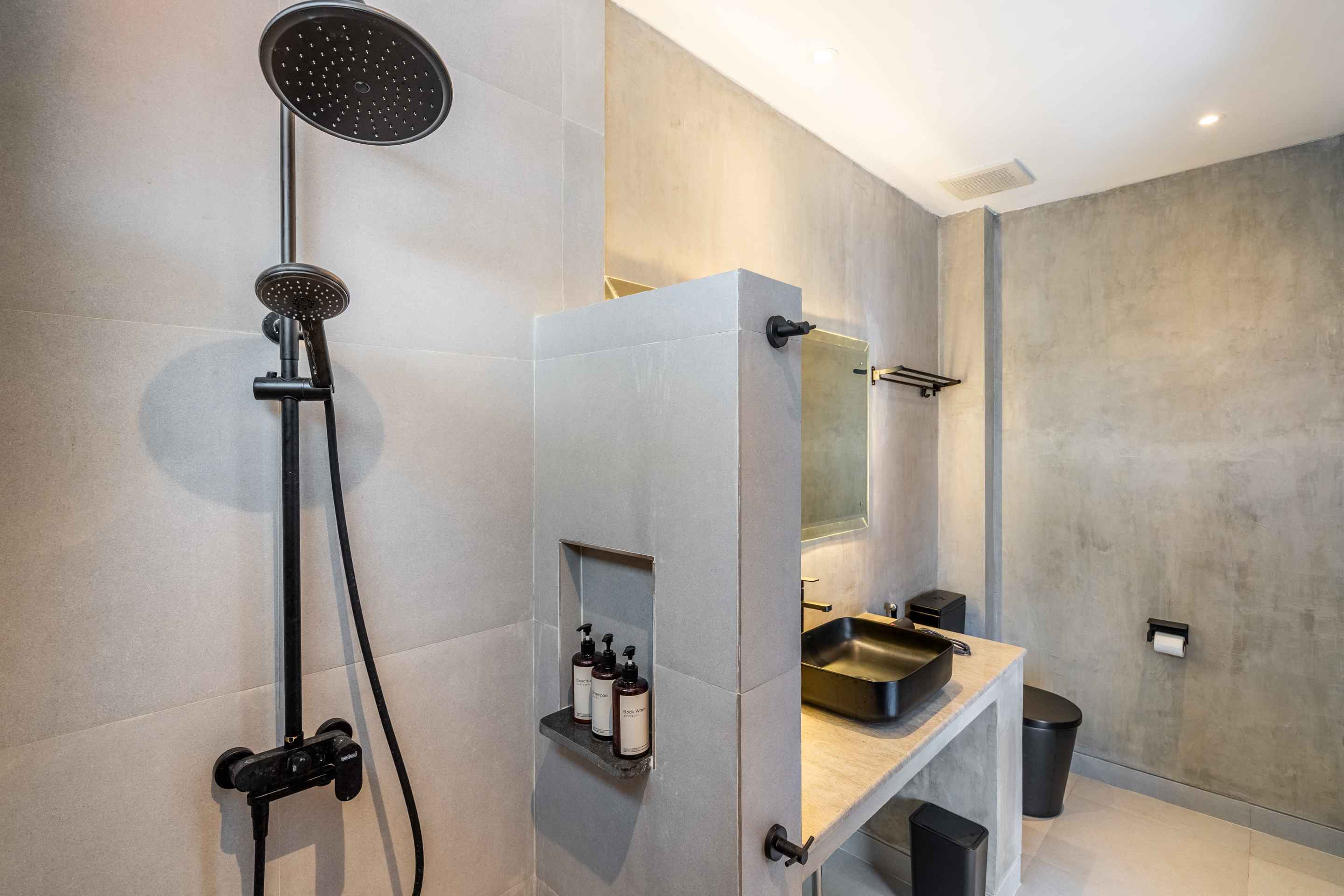 Seminyak,Bali,Indonesia,3 Bedrooms,3 Bathrooms,Villa,MLS ID 2397