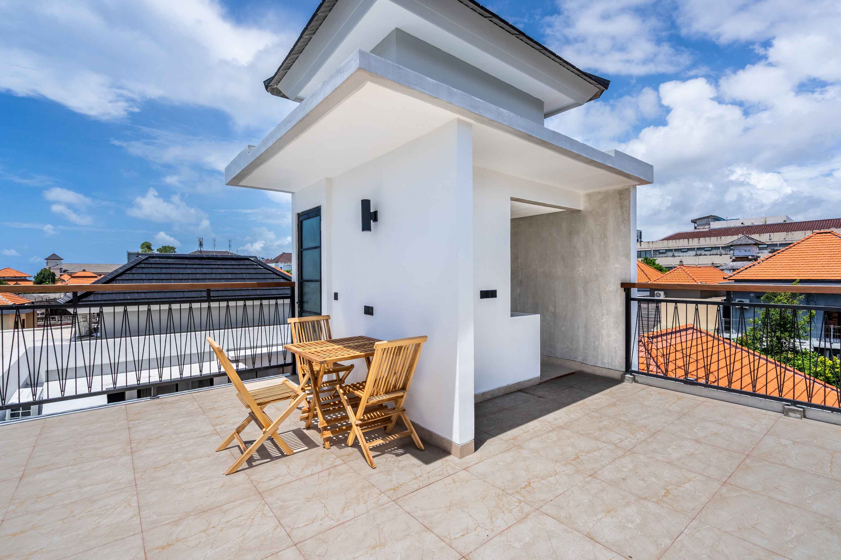 Seminyak,Bali,Indonesia,3 Bedrooms,3 Bathrooms,Villa,MLS ID 2397